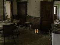 Abandoned Ancient House Escape