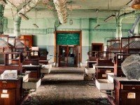 Abandoned Chemistry Lab Escape