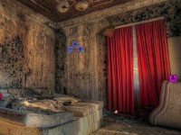 Can You Escape Mystique Door