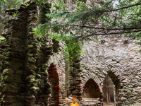 Emoji Turkey Couple Escape