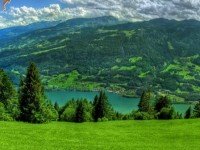 Colourful Mount Escape