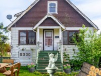 Abandoned House Abducted Girl Escape