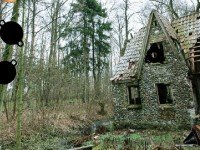 Abandoned Beach Cottage Escape